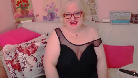Snapshot of secretloverbbw chatting on 10.01.25 Alice online show from 10.01.25