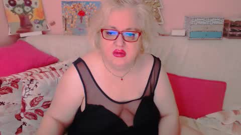 Snapshot of secretloverbbw chatting on 10.10.25 Alice online show from 10.10.25