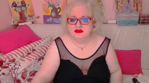 Snapshot of secretloverbbw chatting on 11.13.25 Alice online show from 11.13.25