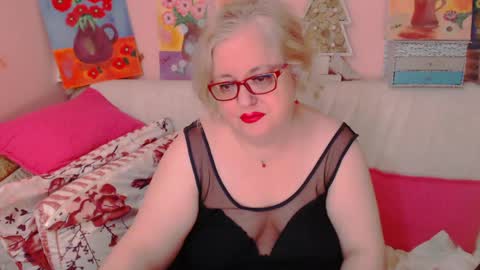 Snapshot of secretloverbbw chatting on 05.20.26 Alice online show from 05.20.26