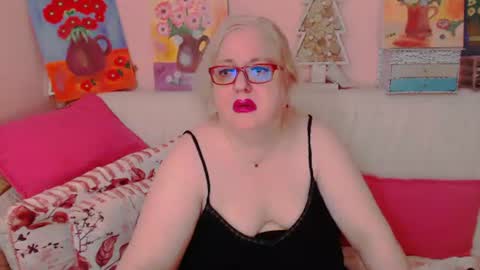 Snapshot of secretloverbbw chatting on 06.26.26 Alice online show from 06.26.26