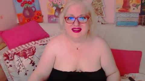Snapshot of secretloverbbw chatting on 07.20.26 Alice online show from 07.20.26