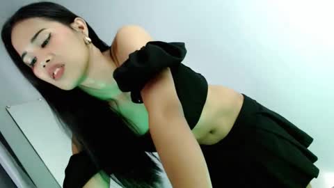 YU RI online show from 01.12.26