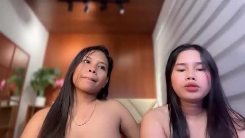 Snapshot of seductive_elle chatting on 01.13.26 ellie online show from 01.13.26