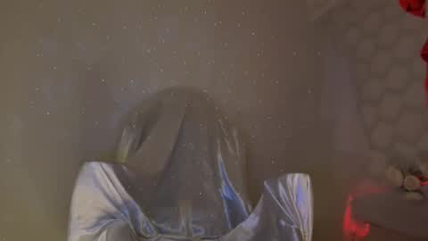 Snapshot of seductive_flower chatting on 11.18.25 Mali online show from 11.18.25