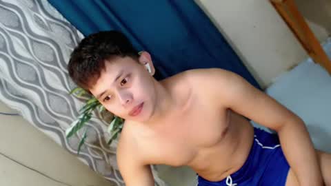 Snapshot of seductive_maxxx chatting on 07.19.26 Max online show from 07.19.26