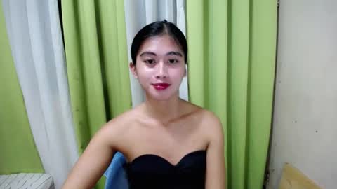 Snapshot of seductive_monicaxxx chatting on 06.23.26 NIK online show from 06.23.26
