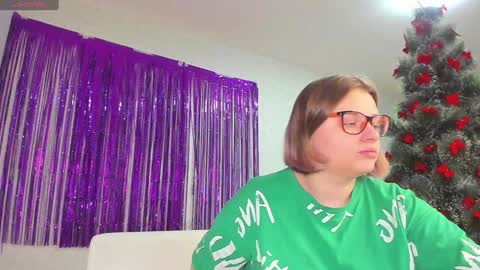 seductive_she_wolf online show from 12.28.24