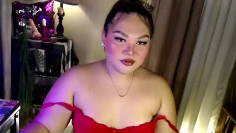 Snapshot of seductivecurvesxxx chatting on 06.26.26 Its me Jazzi online show from 06.26.26