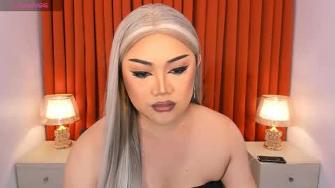 Snapshot of seductivelolalola chatting on 02.28.25 Natalie Mefford online show from 02.28.25