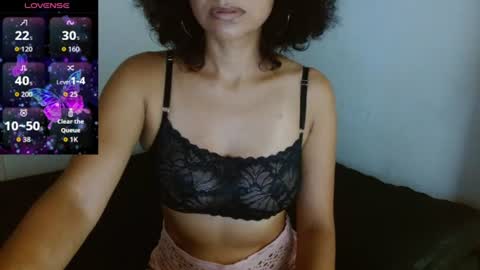Snapshot of seductress_malia chatting on 06.18.26 seductress_malia online show from 06.18.26
