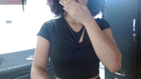 Snapshot of seductress_malia chatting on 07.02.26 seductress_malia online show from 07.02.26