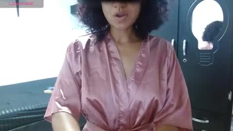 Snapshot of seductress_malia chatting on 07.02.26 seductress_malia online show from 07.02.26