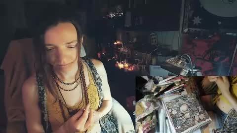 Lisa online show from 12.18.24