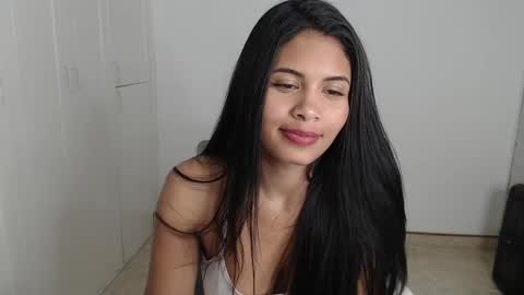 Snapshot of seleena__ chatting on 02.28.25 seleena__ online show from 02.28.25
