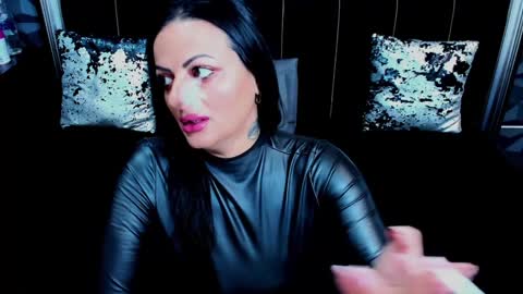 Selene online show from 12.29.24