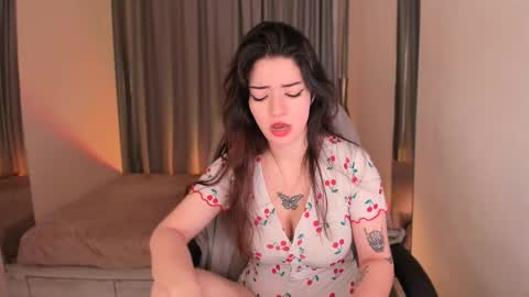 Selena  Follow Me online show from 10.16.25