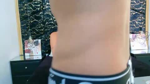 Snapshot of selenaandpeterr chatting on 09.25.25 SelenaANDpeterr online show from 09.25.25
