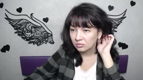 Snapshot of selenafly chatting on 09.19.25 SelenaFly online show from 09.19.25