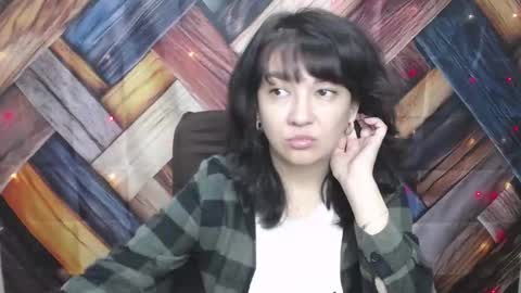 Snapshot of selenafly chatting on 09.22.25 SelenaFly online show from 09.22.25