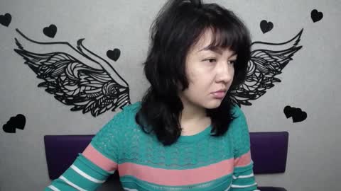 Snapshot of selenafly chatting on 09.30.25 SelenaFly online show from 09.30.25