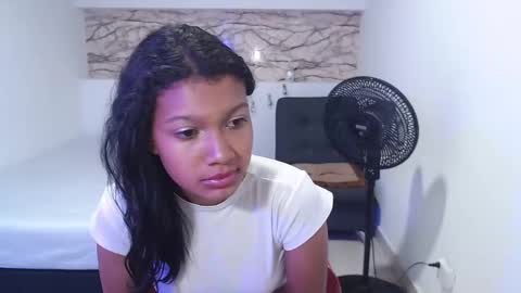 selenafox6 online show from 12.12.24