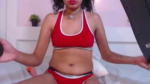 selenafox6 online show from 01.19.25