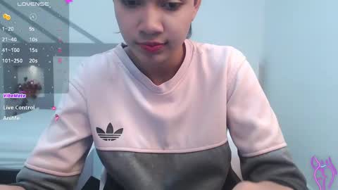 selenafox6 online show from 02.17.25