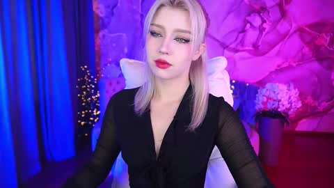 Snapshot of selenairis chatting on 09.22.25 selenairis online show from 09.22.25