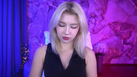 Snapshot of selenairis chatting on 10.21.25 selenairis online show from 10.21.25