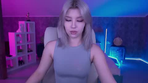 Snapshot of selenairis chatting on 06.25.26 selenairis online show from 06.25.26