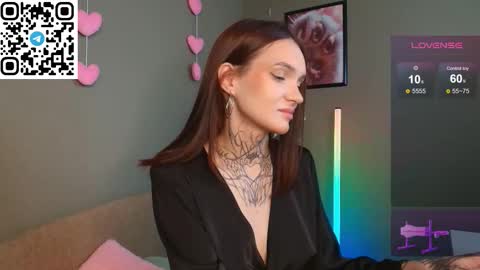 Selena online show from 11.21.25