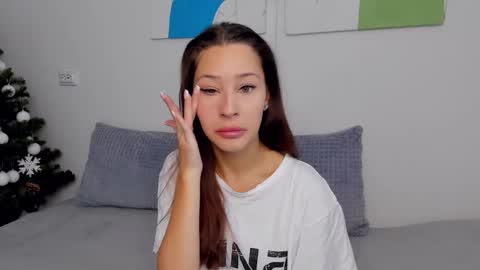 Snapshot of selenarousey chatting on 01.06.26 Selena online show from 01.06.26