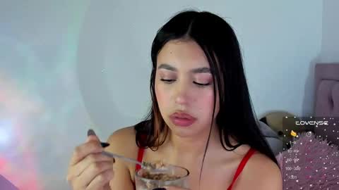 Snapshot of selene_e chatting on 01.26.25 Karol. online show from 01.26.25