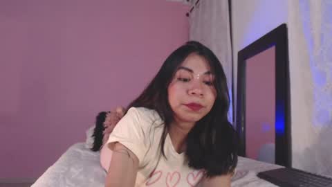 Snapshot of selene_gils chatting on 10.21.25 nathy online show from 10.21.25
