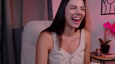 Snapshot of selenenova chatting on 05.06.26 Selene Nova online show from 05.06.26