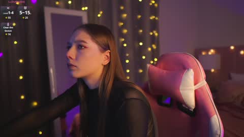 Snapshot of selestarobertson chatting on 12.13.24 Selesta online show from 12.13.24