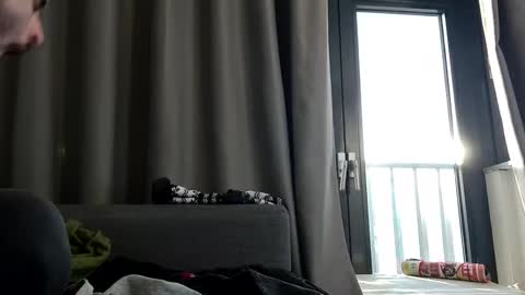 Julian Kinky Bi-guy online show from 01.03.25