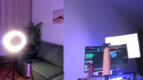 Snapshot of selina_coy chatting on 03.09.25 lina next stream nearest evening online show from 03.09.25
