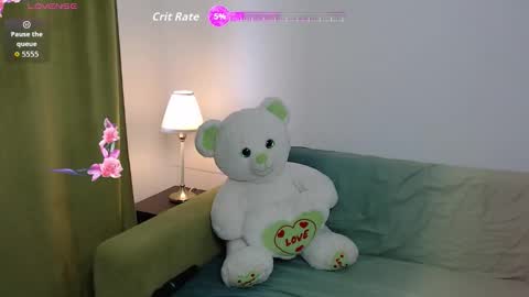 Snapshot of sellena_cute chatting on 10.14.25 Sellena Angel online show from 10.14.25