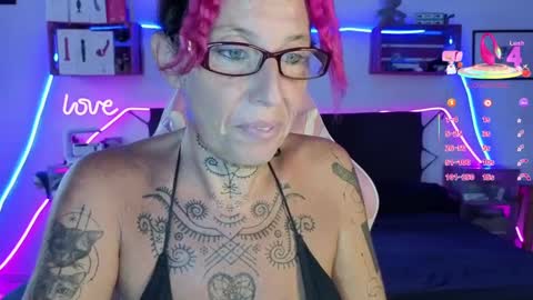 Snapshot of selvaggia_del_caribe chatting on 09.30.25 Selvaggia Del Caribe online show from 09.30.25