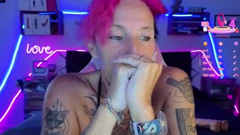 Snapshot of selvaggia_del_caribe chatting on 10.06.25 Selvaggia Del Caribe online show from 10.06.25