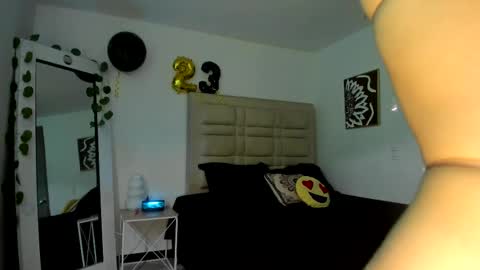 Selyn online show from 10.16.25