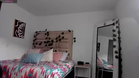 Selyn online show from 10.25.25