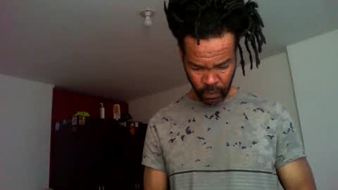 Snapshot of semental24cm chatting on 11.14.25 semental24cm online show from 11.14.25