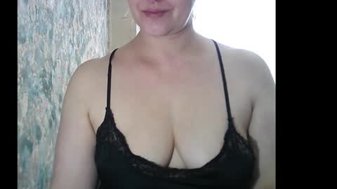 Snapshot of send_me chatting on 03.02.25 send me online show from 03.02.25