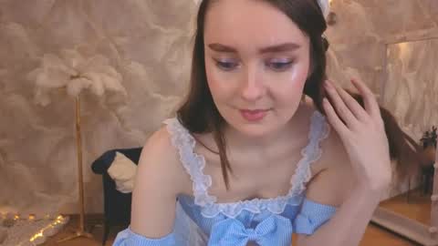 Snapshot of sensemysoul chatting on 11.20.25 sensemysoul online show from 11.20.25