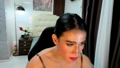 Snapshot of sensual_goergia chatting on 10.04.25 sensual_goergia online show from 10.04.25