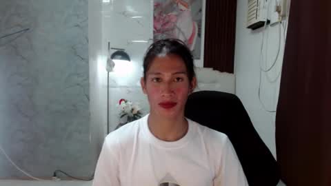 Snapshot of sensual_goergia chatting on 11.04.25 sensual_goergia online show from 11.04.25