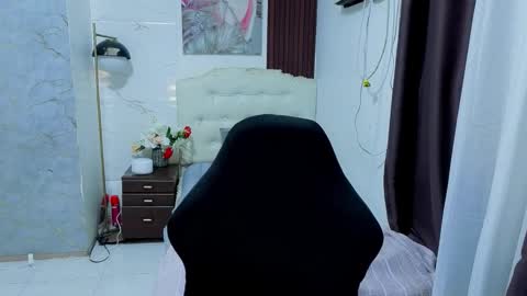 Snapshot of sensual_goergia chatting on 11.20.25 sensual_goergia online show from 11.20.25